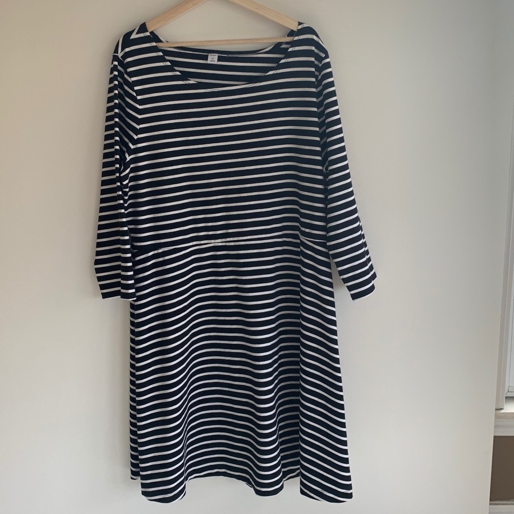 NWOT Fit and Flare 3/4 Sleeve Jersey OldNavy Dress